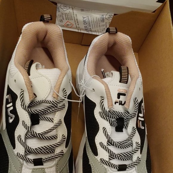 FILA Women's Recollector Athletic Sneaker Shoes-- White/Black/Pink - Picture 6 of 7